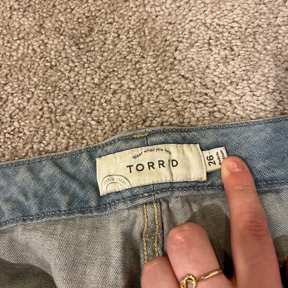 Torrid Boyfriend Distressed Denim Jean Shorts - Picture 7 of 10